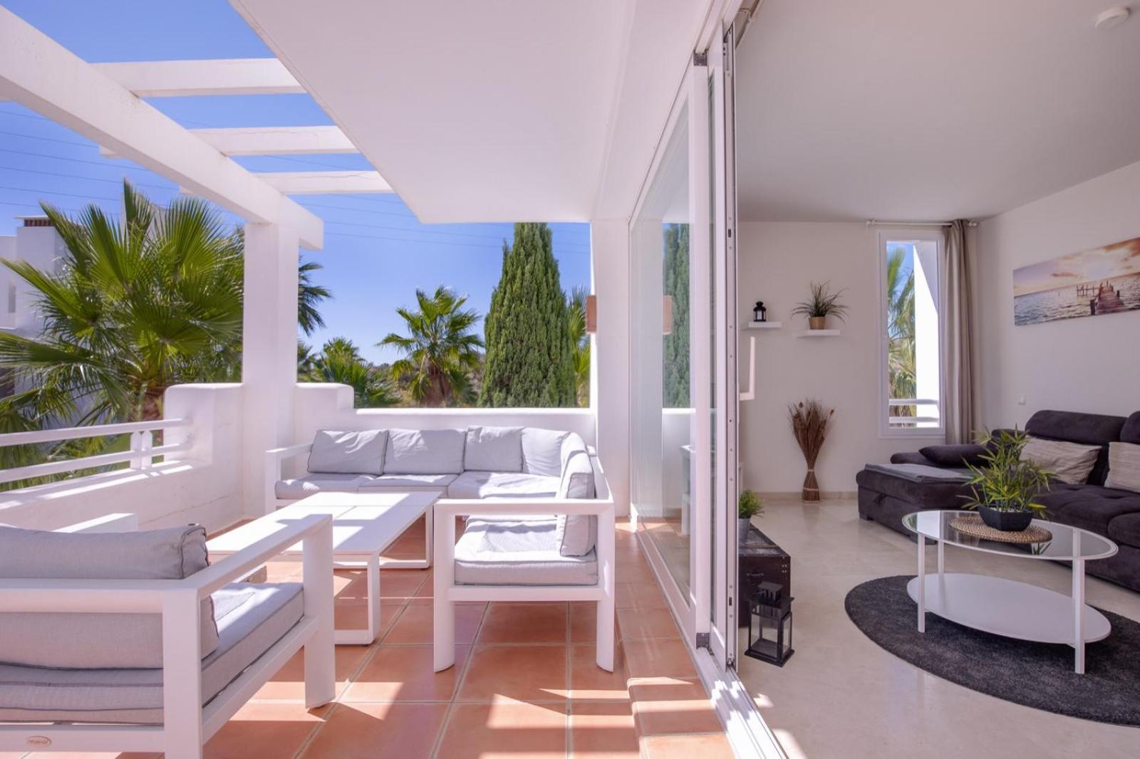 Alcazaba Lagoon Estepona Golf Apartment Екстериор снимка
