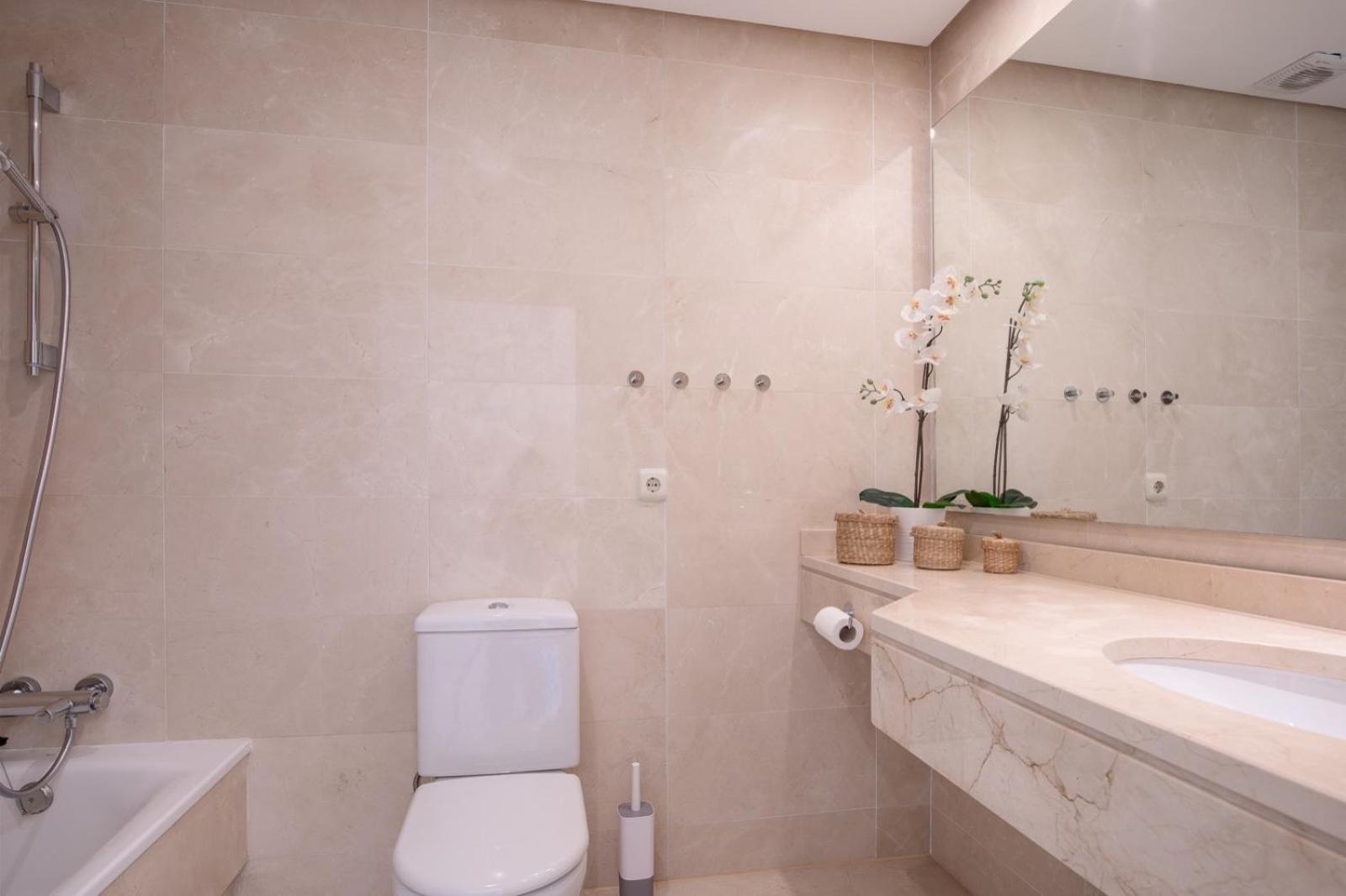 Alcazaba Lagoon Estepona Golf Apartment Екстериор снимка