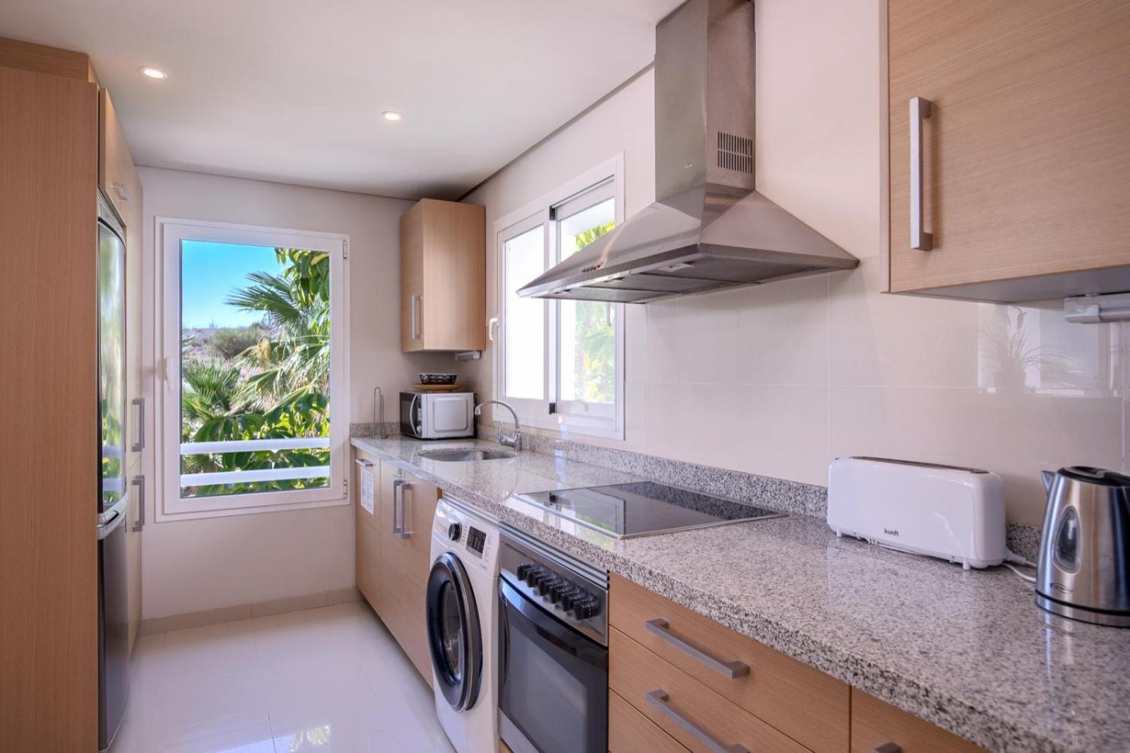 Alcazaba Lagoon Estepona Golf Apartment Екстериор снимка