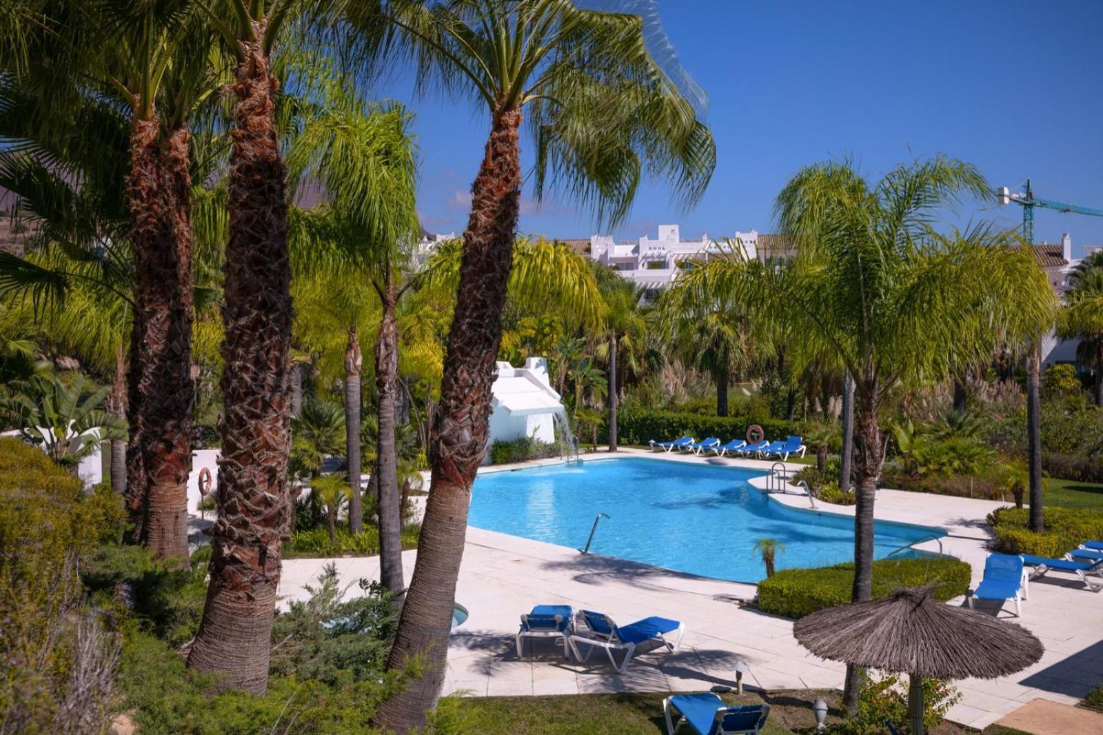 Alcazaba Lagoon Estepona Golf Apartment Екстериор снимка