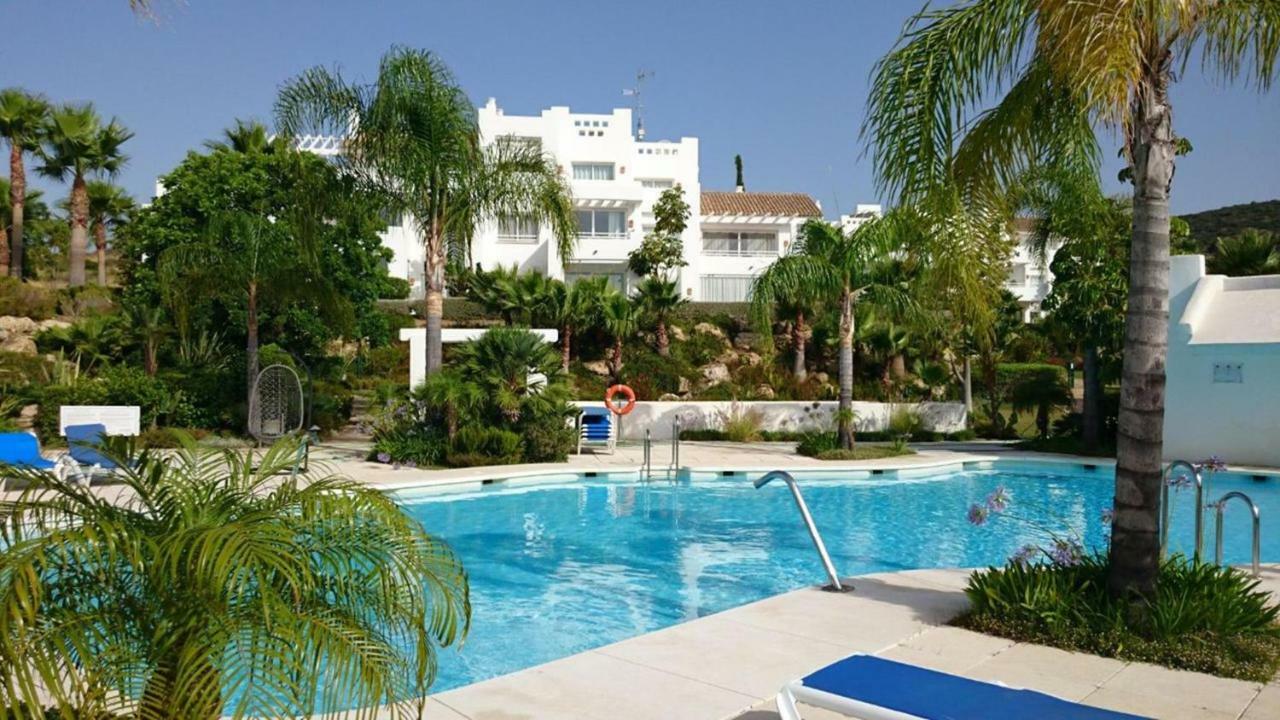 Alcazaba Lagoon Estepona Golf Apartment Екстериор снимка